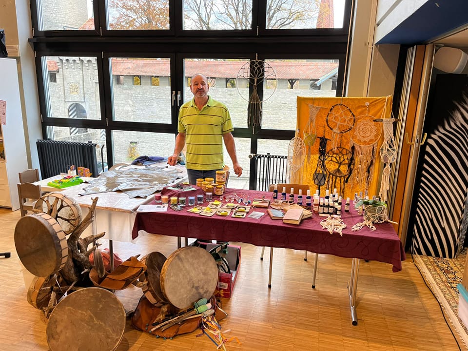 Daniel sur son stand, 2022